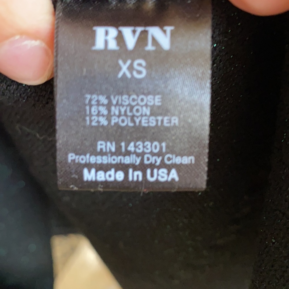 NWT Beautiful classy RVN DRESS - Picture 4 of 5